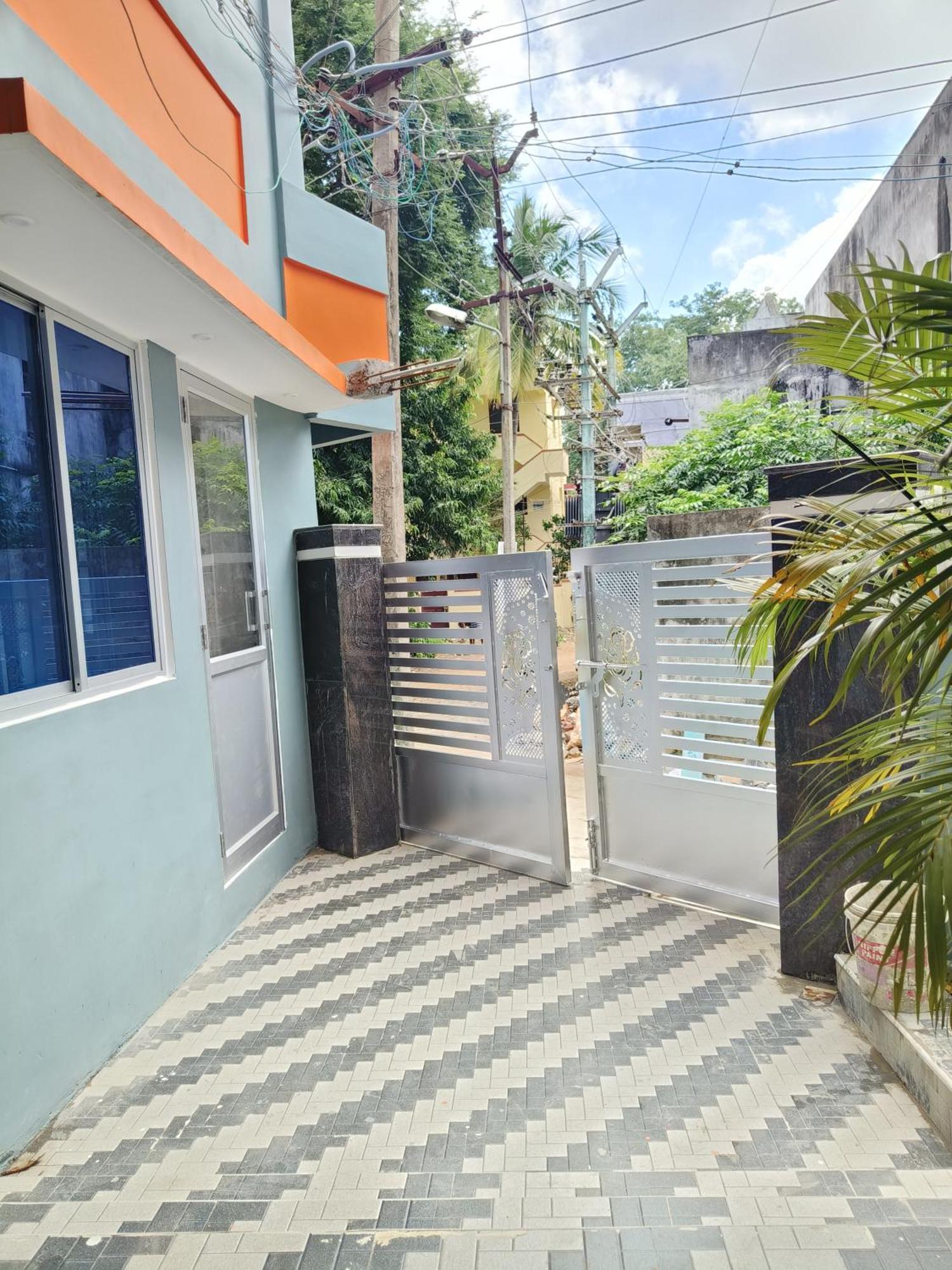 Liya Guest House Tiruvannāmalai Екстериор снимка